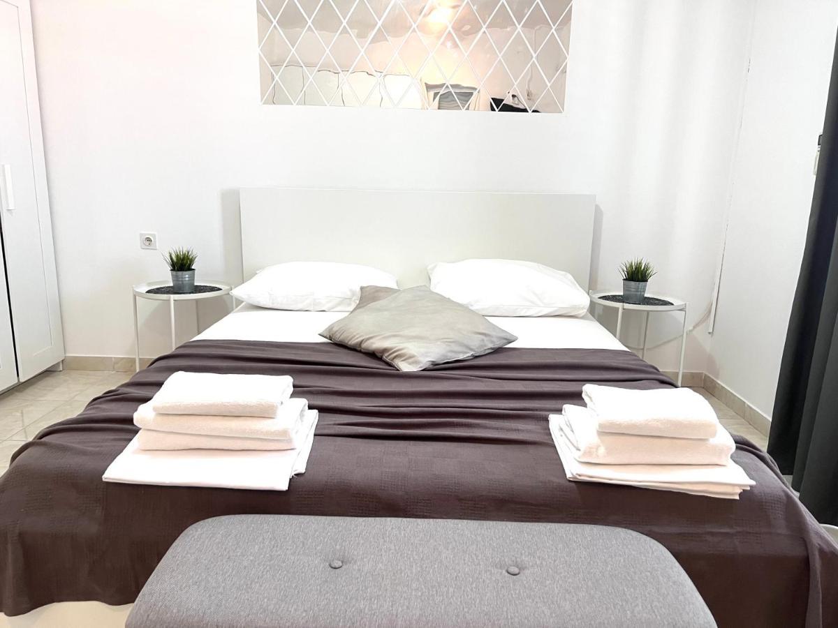 Apartments Ana & Ita โนวาลยา ภายนอก รูปภาพ
