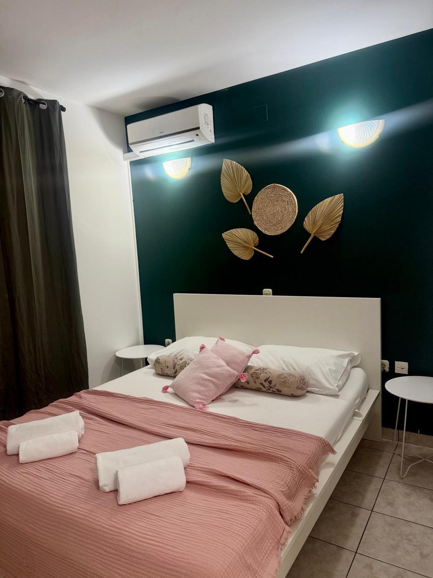 Apartments Ana & Ita โนวาลยา ภายนอก รูปภาพ