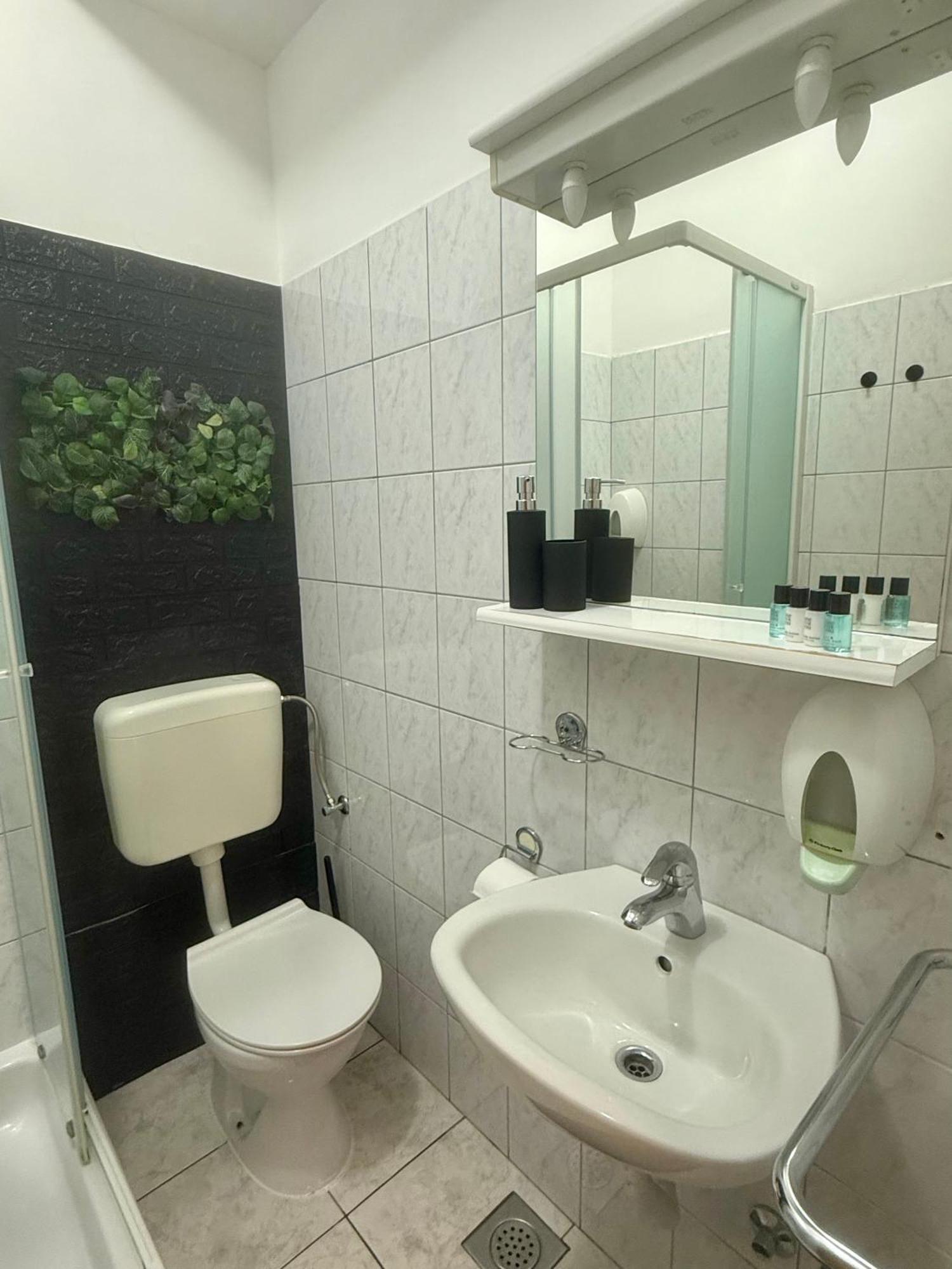 Apartments Ana & Ita โนวาลยา ภายนอก รูปภาพ