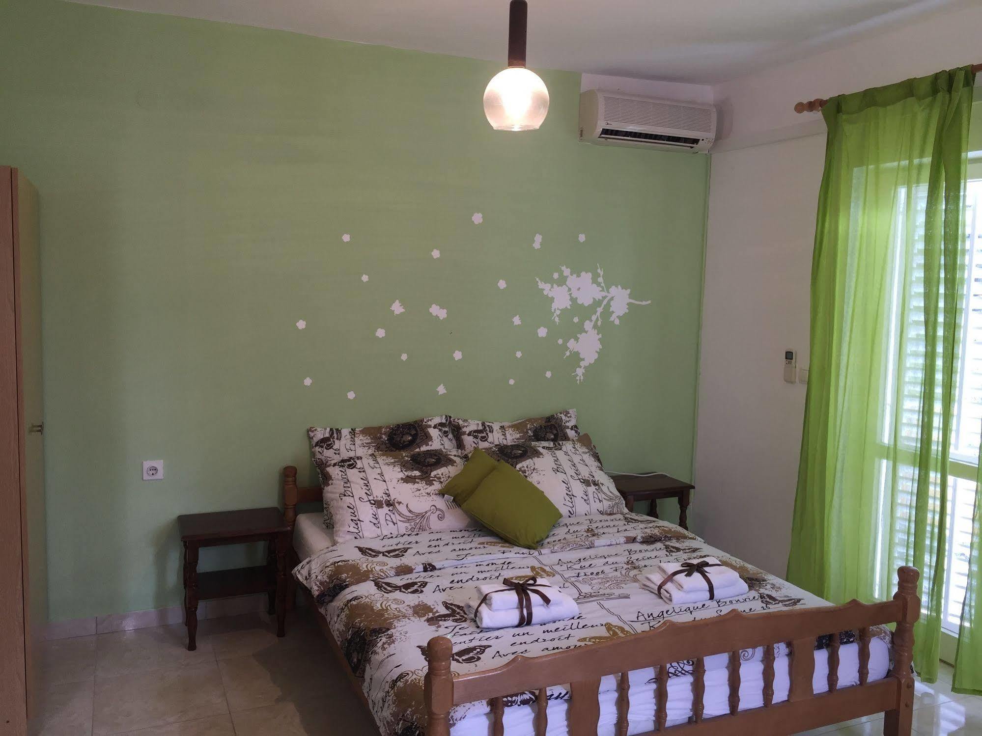 Apartments Ana & Ita โนวาลยา ภายนอก รูปภาพ